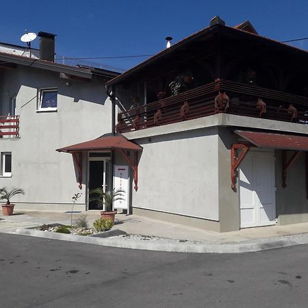 Guesthouse Kod Mosta Karlovac Luaran gambar