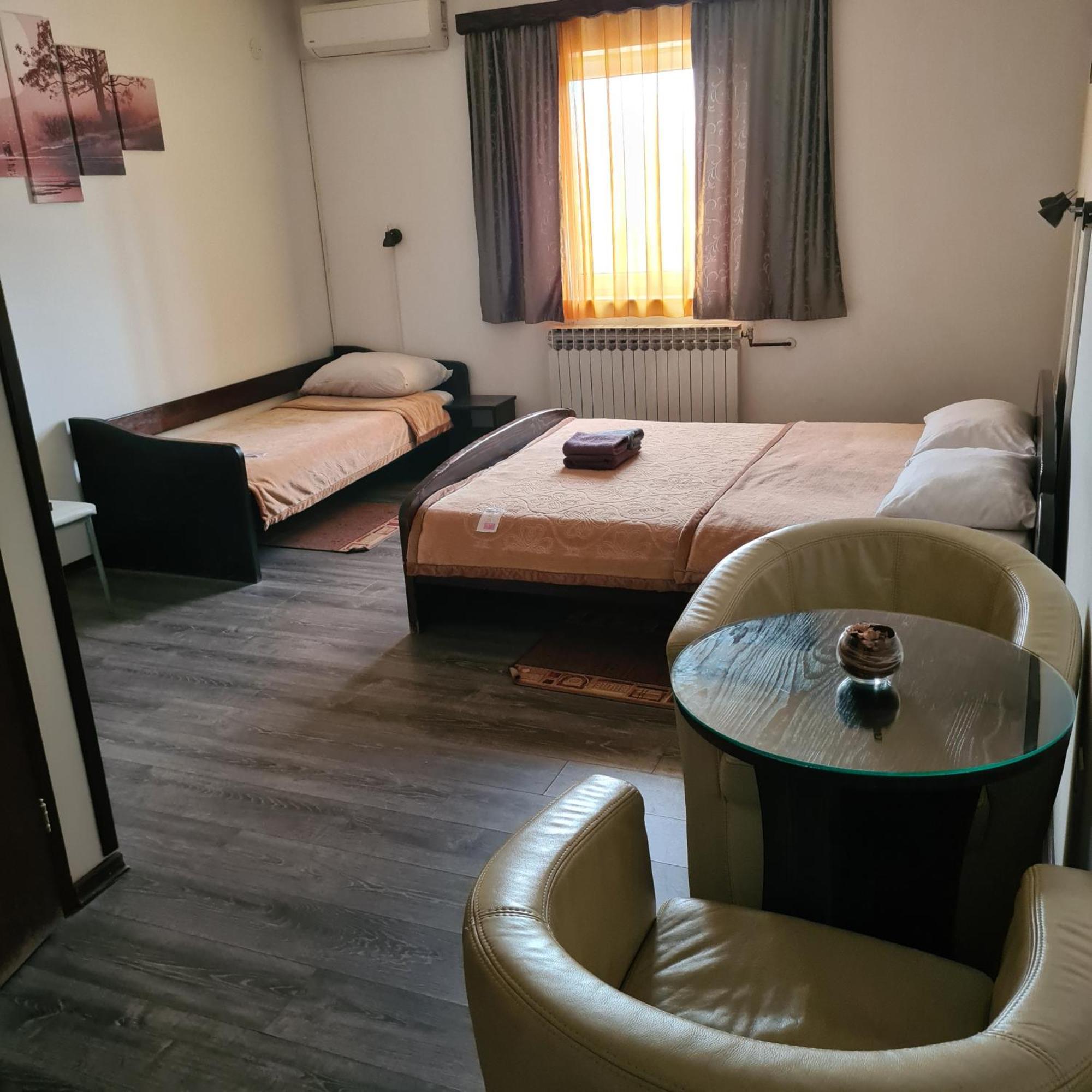 Guesthouse Kod Mosta Karlovac Luaran gambar